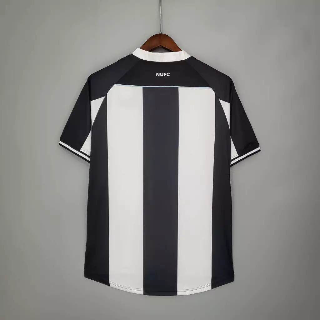 Camisa Newcastle I 21/22 Preta e Branca - Castore - Masculino Torcedor